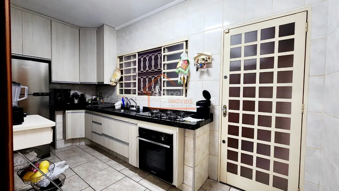 Foto 4 de Casa com 3 quartos à venda, 208m2 em Jardim Murayama, Mogi Mirim - SP