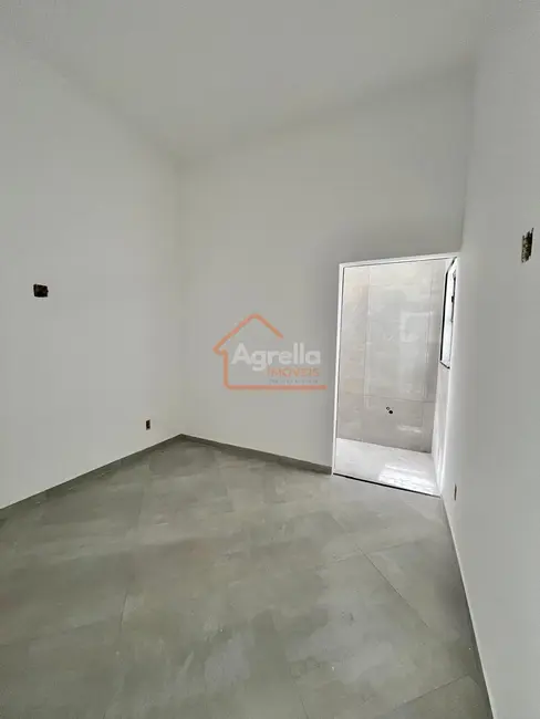 Foto 2 de Casa com 2 quartos à venda, 55m2 em Mogi Guacu - SP