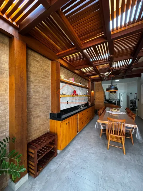 Foto 1 de Casa com 3 quartos à venda, 160m2 em Jardim Flamboyant, Mogi Mirim - SP