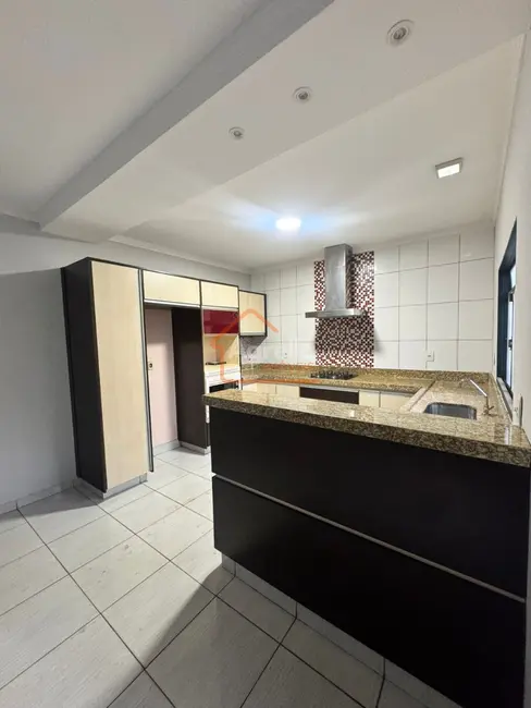 Foto 5 de Casa com 3 quartos à venda, 197m2 em Mogi Guacu - SP