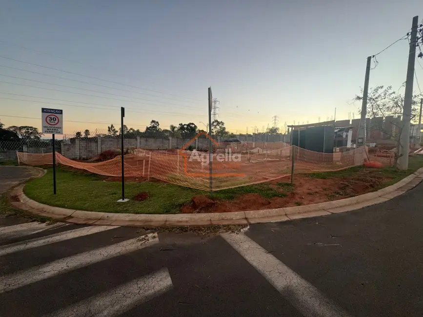 Foto 1 de Terreno / Lote à venda, 200m2 em Mogi Mirim - SP