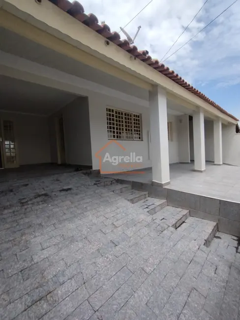 Foto 2 de Casa com 3 quartos à venda, 300m2 em Jardim Novo II, Mogi Guacu - SP