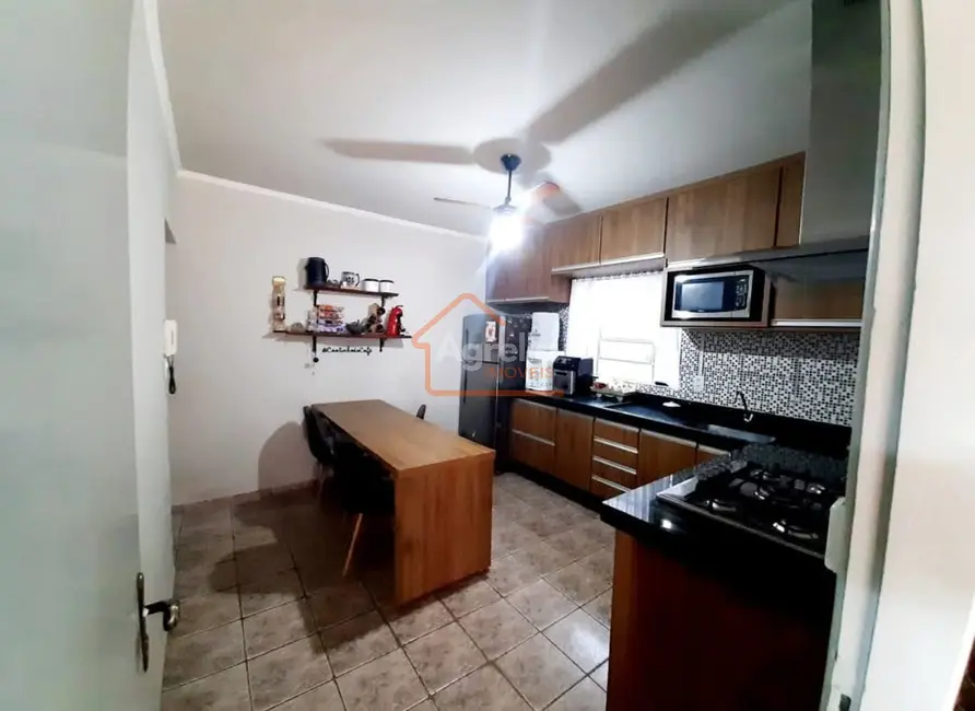 Casa com 3 quartos à venda, 264m2 em Jardim Flamboyant, Mogi Mirim - SP - imagem 5 Foto 5 de Casa com 3 quartos à venda, 264m2 em Jardim Flamboyant, Mogi Mirim - SP