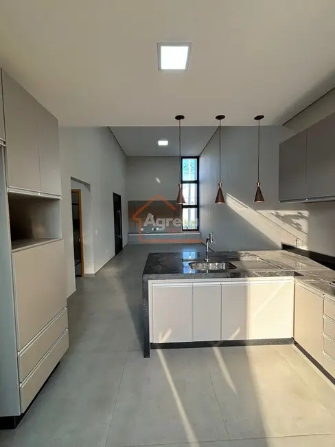 Foto 9 de Casa de Condomínio com 3 quartos à venda, 200m2 em Mogi Guacu - SP