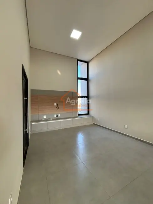 Foto 4 de Casa de Condomínio com 3 quartos à venda, 200m2 em Mogi Guacu - SP