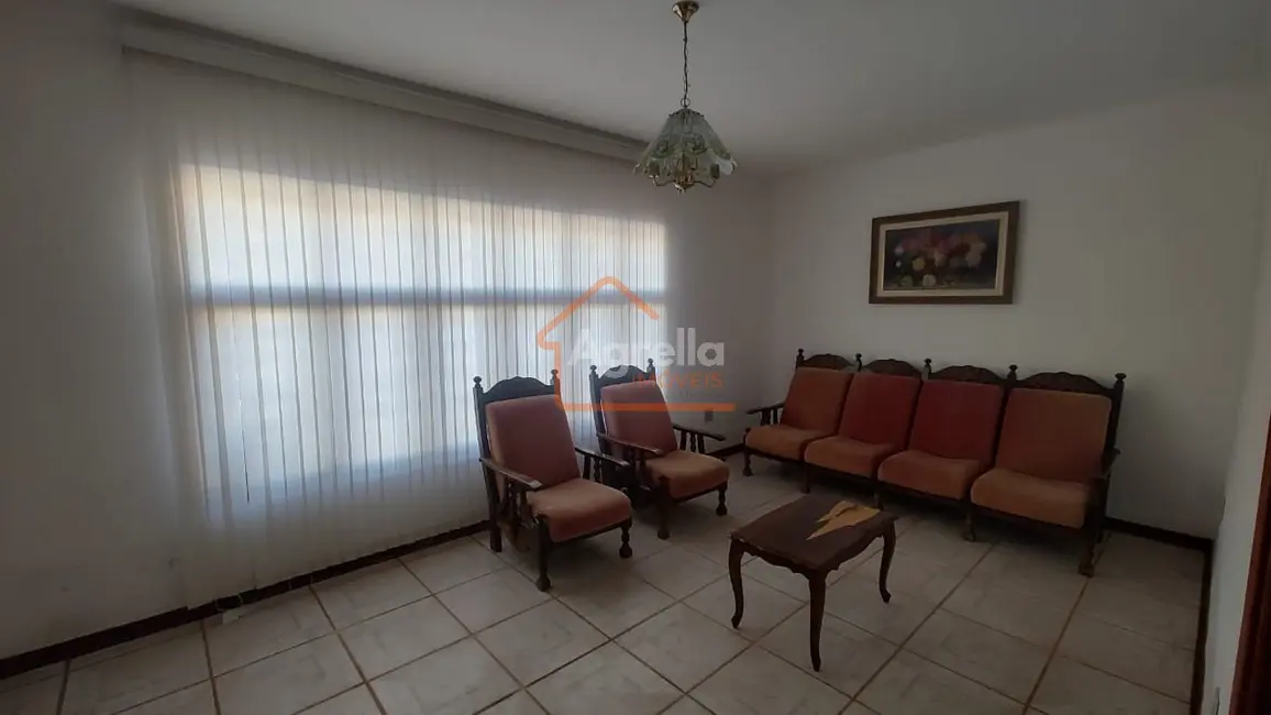 Foto 1 de Casa com 3 quartos à venda, 300m2 em Jardim Longatto, Mogi Mirim - SP