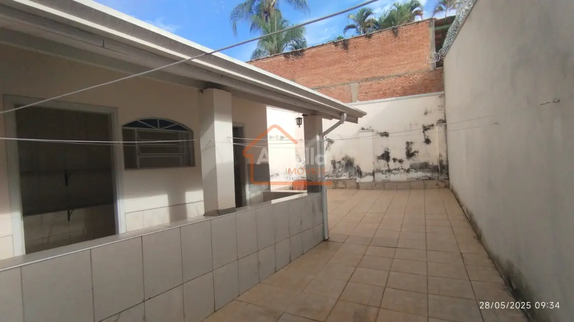 Foto 1 de Casa com 4 quartos à venda, 160m2 em Centro, Mogi Mirim - SP