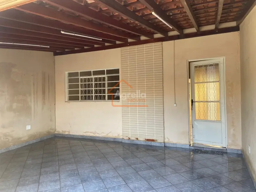 Foto 1 de Casa com 3 quartos à venda, 160m2 em Vila Dias, Mogi Mirim - SP