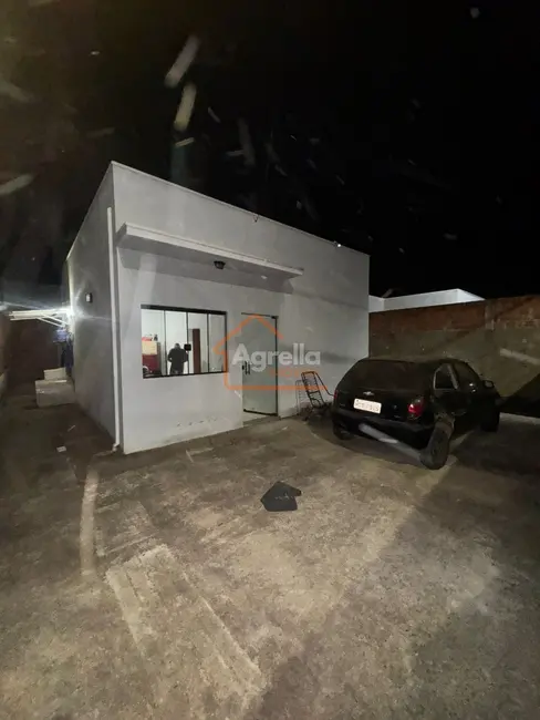 Foto 2 de Casa com 2 quartos à venda, 200m2 em Mogi Guacu - SP