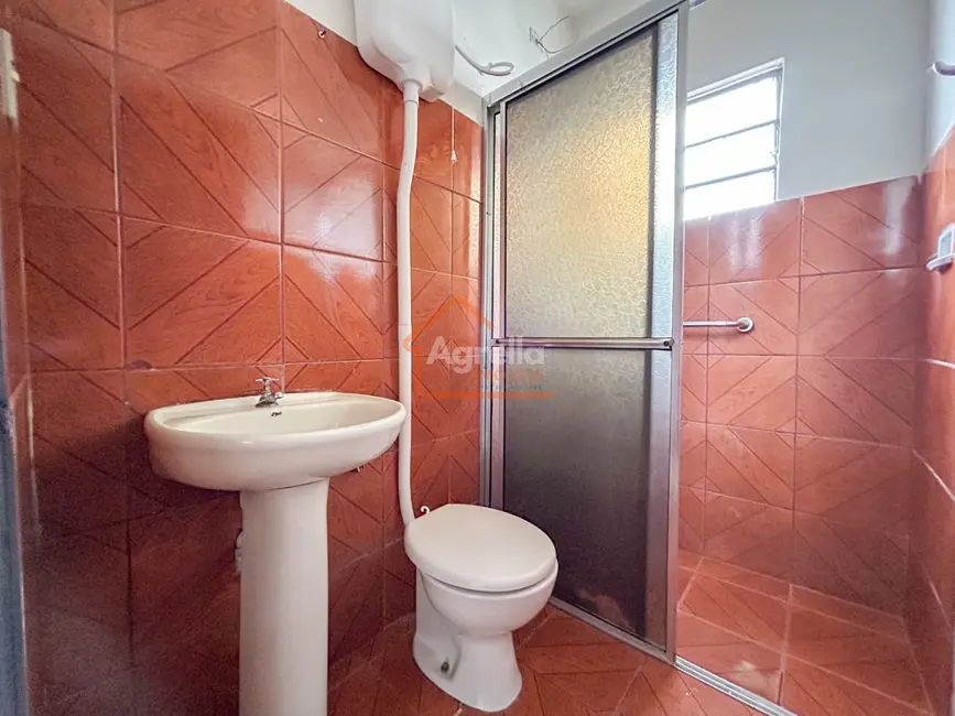 Foto 8 de Casa com 2 quartos à venda, 88m2 em CDHU, Mogi Mirim - SP
