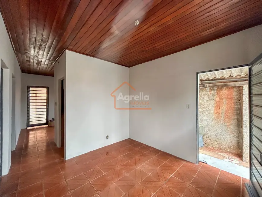 Foto 3 de Casa com 2 quartos à venda, 88m2 em CDHU, Mogi Mirim - SP