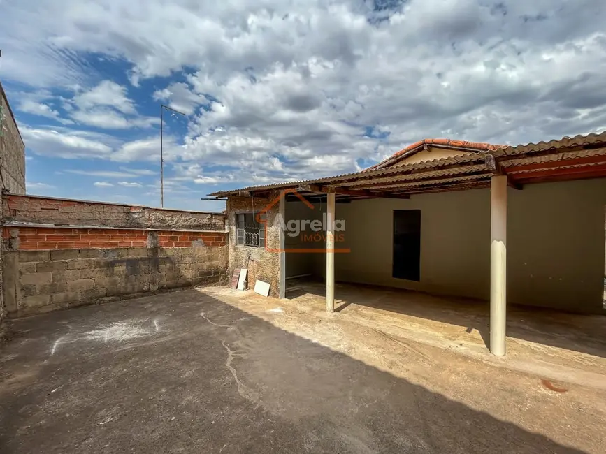 Foto 9 de Casa com 2 quartos à venda, 88m2 em CDHU, Mogi Mirim - SP