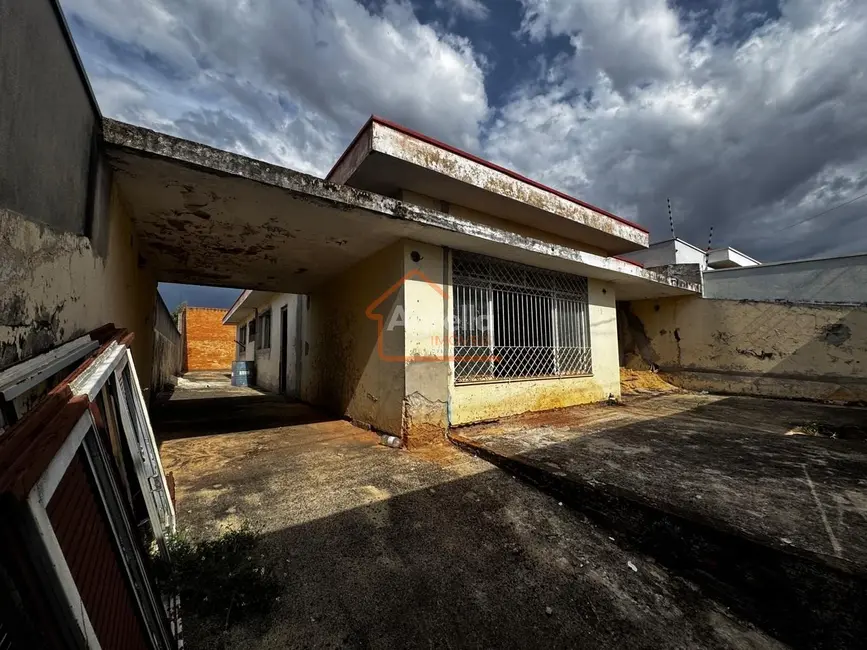 Foto 4 de Casa com 3 quartos à venda, 197m2 em Tucura, Mogi Mirim - SP