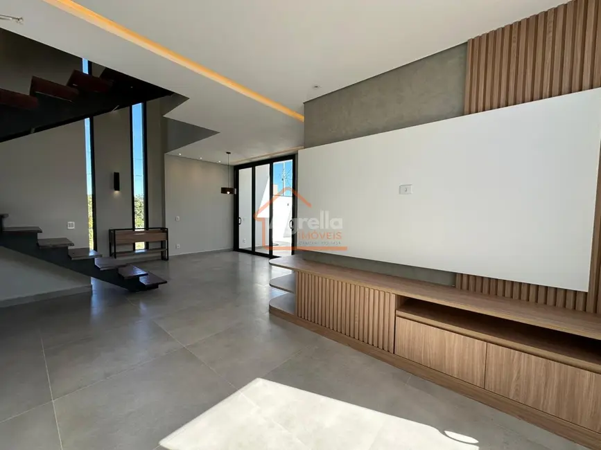 Foto 2 de Casa de Condomínio com 3 quartos à venda, 162m2 em Mogi Mirim - SP