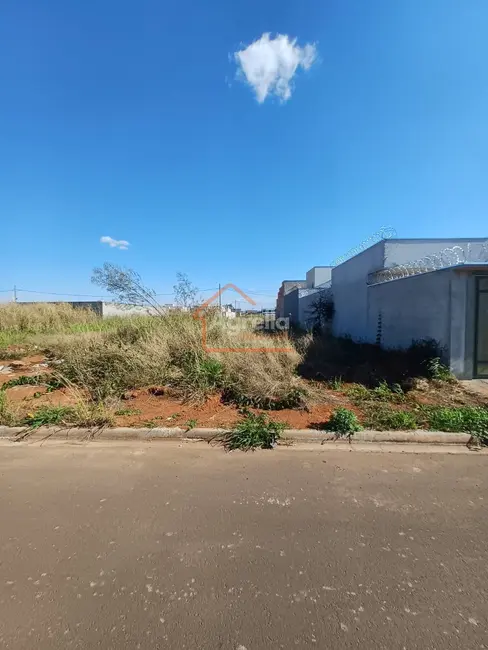 Foto 2 de Terreno / Lote à venda, 200m2 em Mogi Guacu - SP