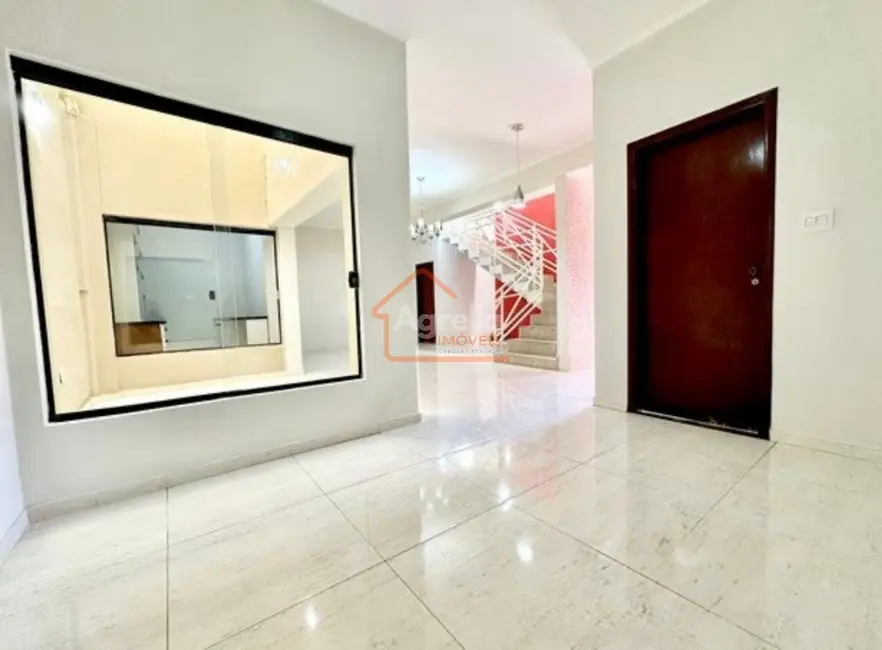 Foto 8 de Casa com 4 quartos à venda, 230m2 em Jardim Brasília, Mogi Mirim - SP