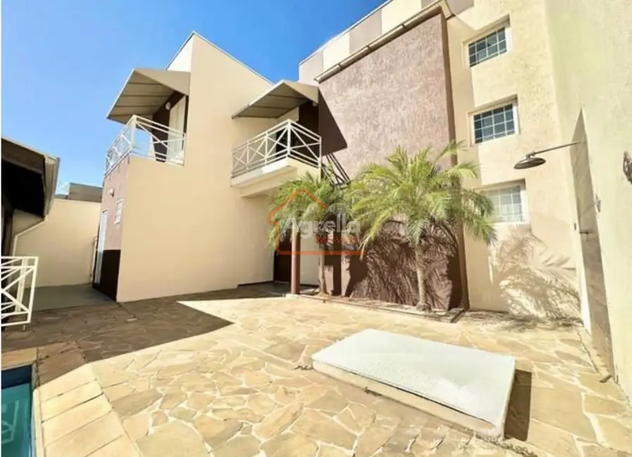 Foto 3 de Casa com 4 quartos à venda, 230m2 em Jardim Brasília, Mogi Mirim - SP