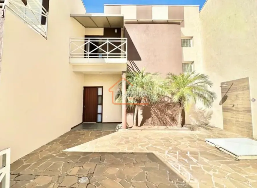 Foto 4 de Casa com 4 quartos à venda, 230m2 em Jardim Brasília, Mogi Mirim - SP