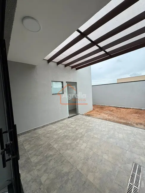 Foto 2 de Casa com 2 quartos à venda, 78m2 em Jardim Regina, Mogi Mirim - SP