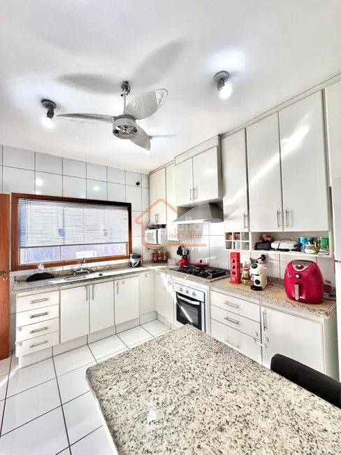 Foto 4 de Casa com 3 quartos à venda, 228m2 em Santa Cruz, Mogi Mirim - SP