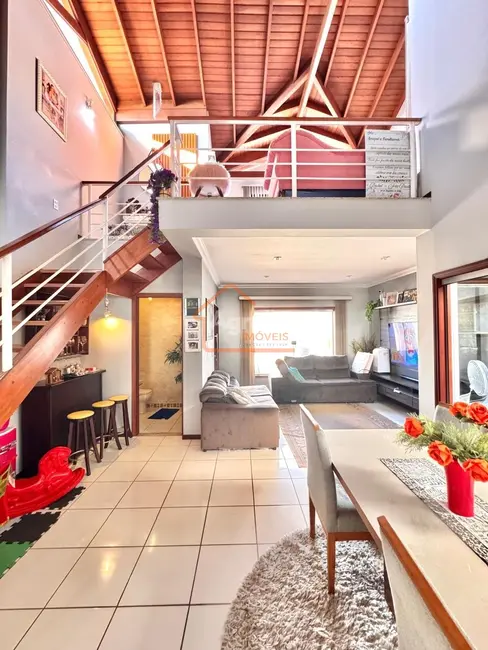 Foto 7 de Casa com 3 quartos à venda, 228m2 em Santa Cruz, Mogi Mirim - SP