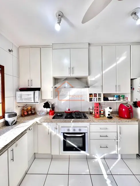 Foto 3 de Casa com 3 quartos à venda, 228m2 em Santa Cruz, Mogi Mirim - SP