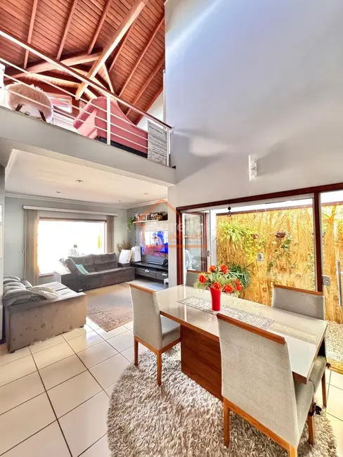 Foto 6 de Casa com 3 quartos à venda, 228m2 em Santa Cruz, Mogi Mirim - SP