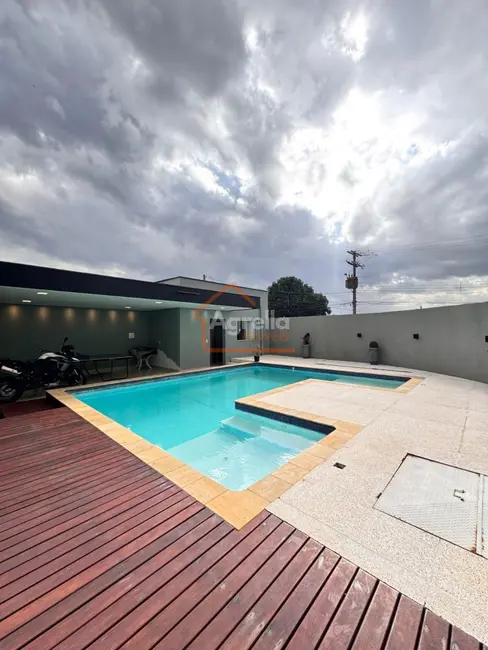 Foto 3 de Casa com 4 quartos à venda, 220m2 em Jardim Nazareth, Mogi Mirim - SP