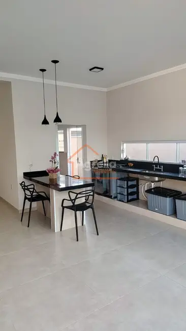 Foto 8 de Casa de Condomínio com 3 quartos à venda, 180m2 em Mogi Mirim - SP