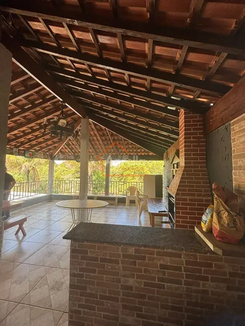 Chácara com 2 quartos à venda, 150m2 em Estiva Gerbi - SP - imagem 5 Foto 5 de Chácara com 2 quartos à venda, 150m2 em Estiva Gerbi - SP