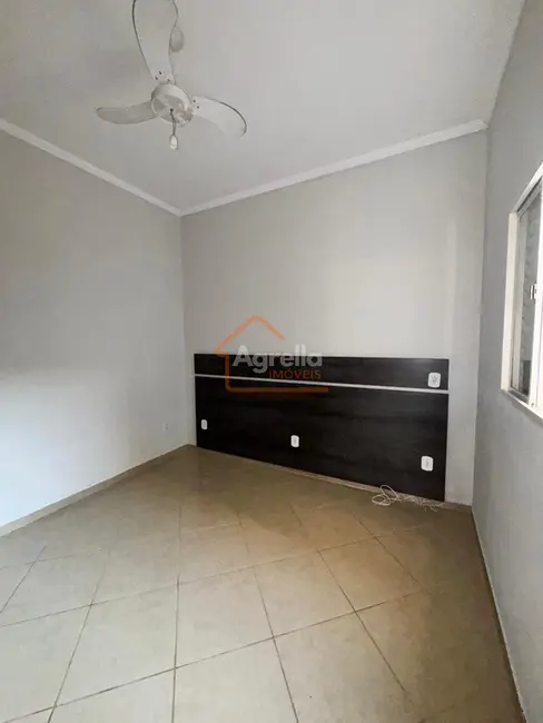 Foto 7 de Casa com 3 quartos à venda, 170m2 em Jardim Santa Cruz, Mogi Guacu - SP