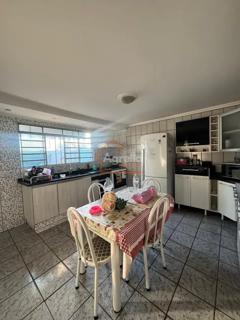 Foto 2 de Casa com 3 quartos à venda, 140m2 em Jardim Ipê I, Mogi Guacu - SP