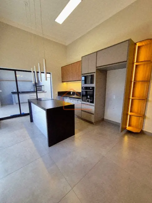 Foto 3 de Casa de Condomínio com 3 quartos à venda, 130m2 em Mogi Mirim - SP