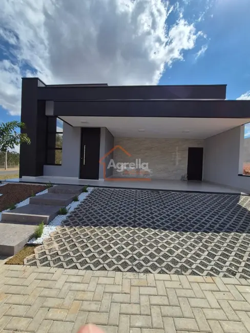 Foto 2 de Casa de Condomínio com 3 quartos à venda, 130m2 em Mogi Mirim - SP