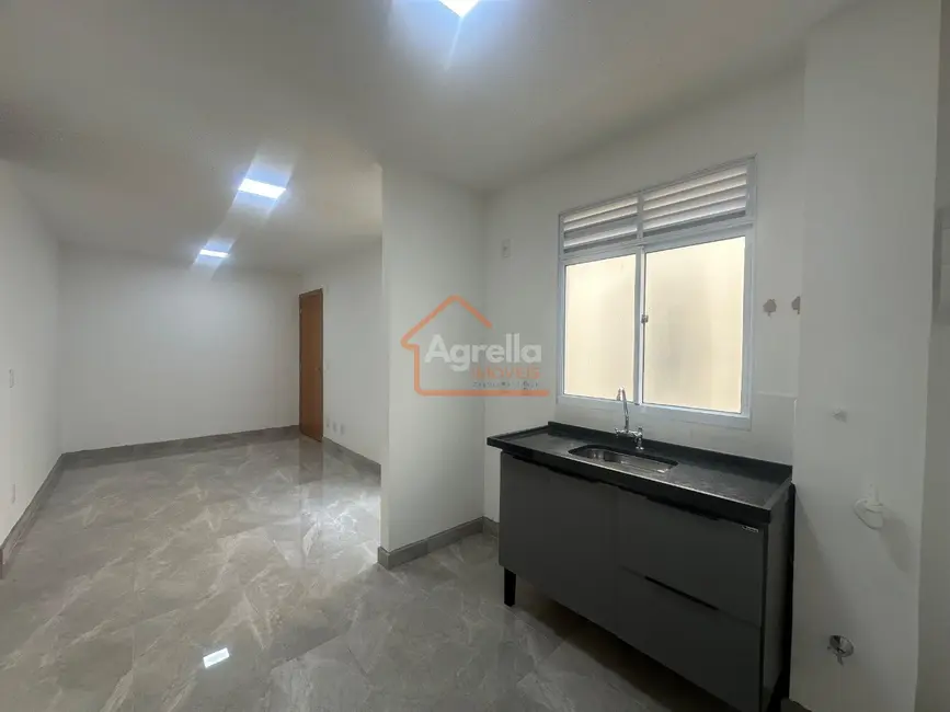 Foto 1 de Apartamento com 2 quartos à venda, 44m2 em Mogi Mirim - SP