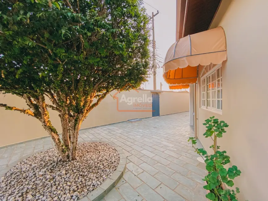 Foto 1 de Casa com 3 quartos à venda, 136m2 em Parque Real, Mogi Mirim - SP