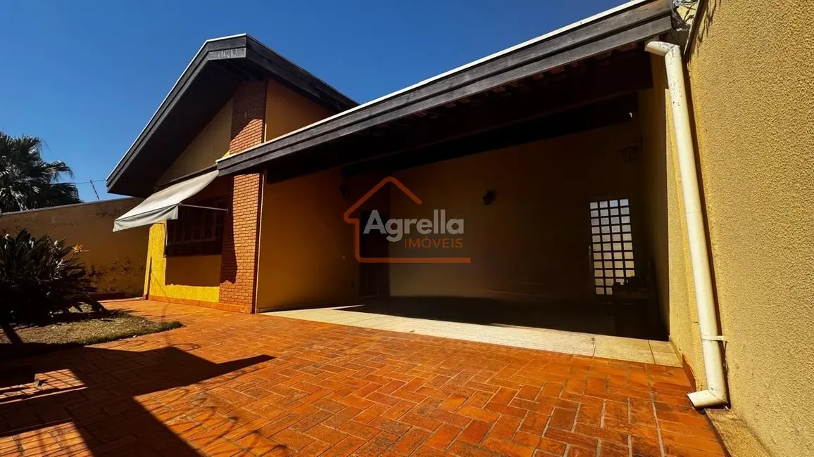 Foto 2 de Casa com 3 quartos à venda, 225m2 em Jardim América, Mogi Mirim - SP