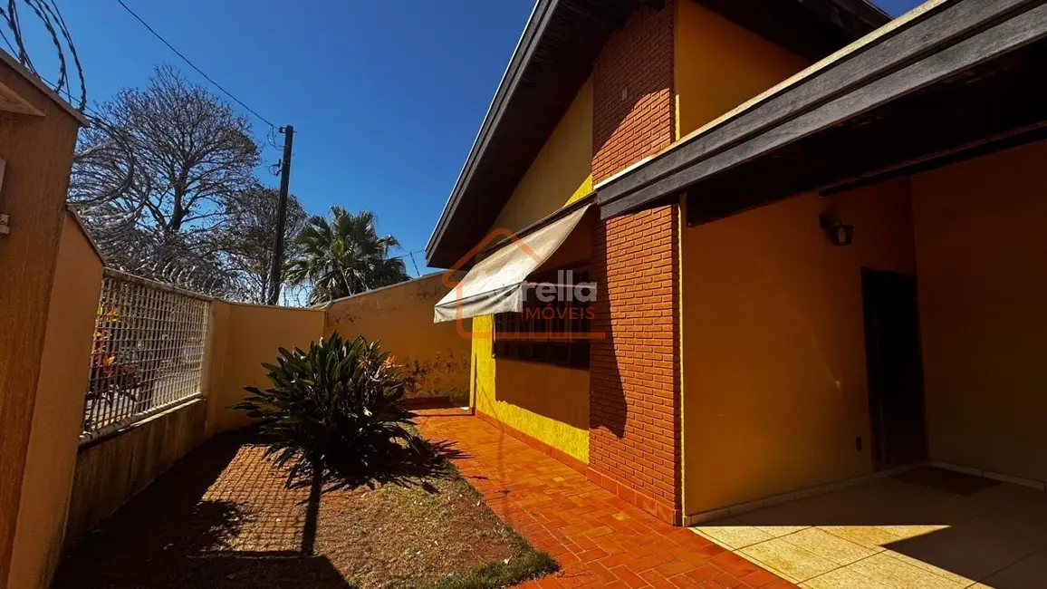 Foto 1 de Casa com 3 quartos à venda, 225m2 em Jardim América, Mogi Mirim - SP