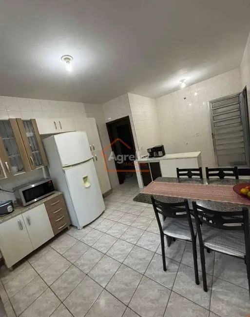 Foto 2 de Casa com 2 quartos à venda, 145m2 em Mogi Mirim - SP