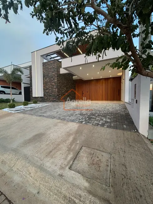 Foto 2 de Casa de Condomínio com 3 quartos à venda, 180m2 em Mogi Mirim - SP