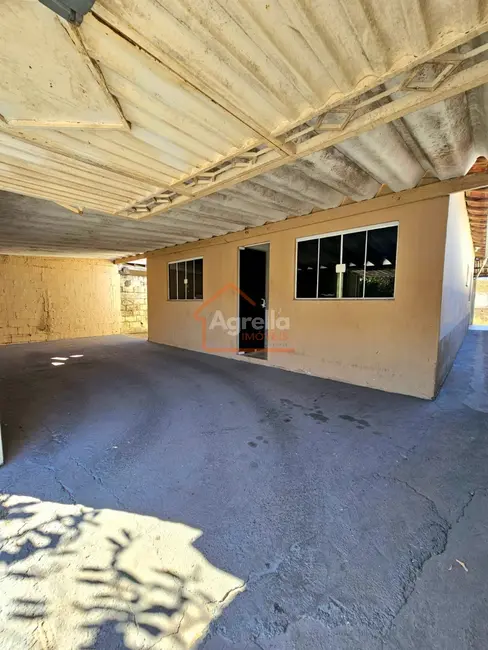 Casa com 5 quartos à venda, 159m2 em Parque Novacoop, Mogi Mirim - SP - imagem 1 Foto 1 de Casa com 5 quartos à venda, 159m2 em Parque Novacoop, Mogi Mirim - SP