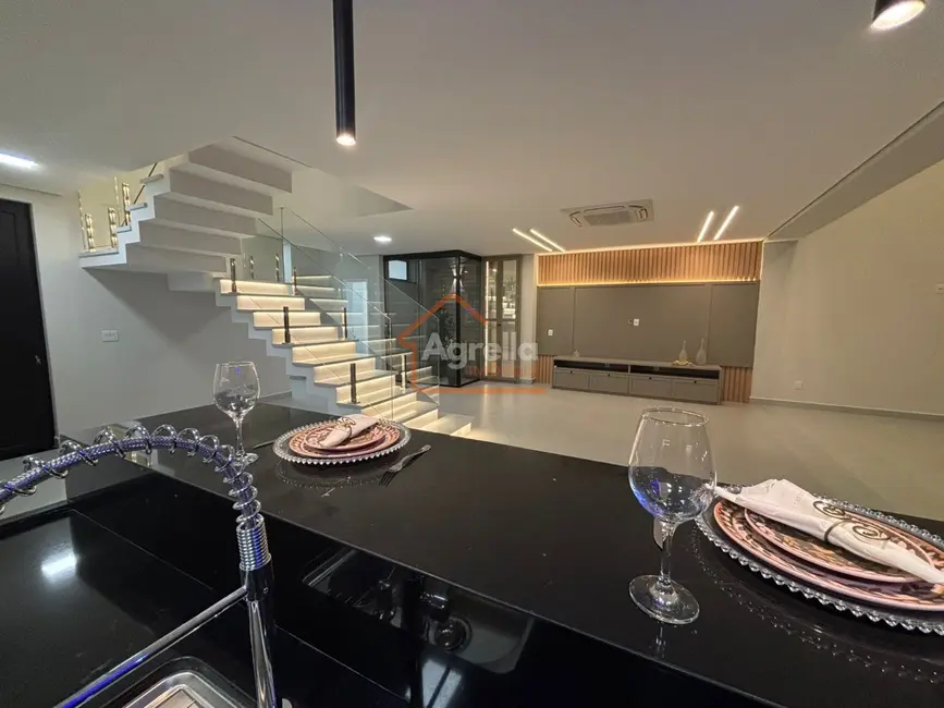 Foto 6 de Casa de Condomínio com 3 quartos à venda, 300m2 em Mogi Guacu - SP