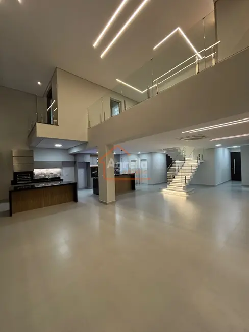 Foto 3 de Casa de Condomínio com 3 quartos à venda, 300m2 em Mogi Guacu - SP