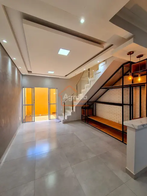 Foto 3 de Casa de Condomínio com 2 quartos à venda e para alugar, 54m2 em Mogi Guacu - SP