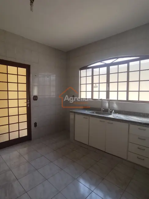 Foto 6 de Casa com 3 quartos à venda, 202m2 em Loteamento Parque Itacolomi, Mogi Guacu - SP