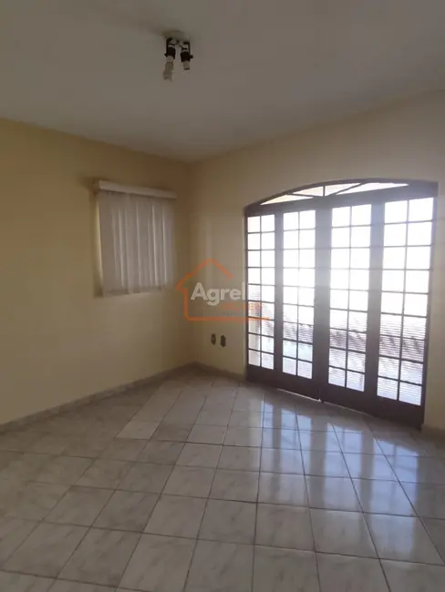 Foto 5 de Casa com 3 quartos à venda, 202m2 em Loteamento Parque Itacolomi, Mogi Guacu - SP