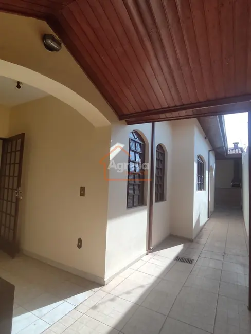 Foto 4 de Casa com 3 quartos à venda, 202m2 em Loteamento Parque Itacolomi, Mogi Guacu - SP