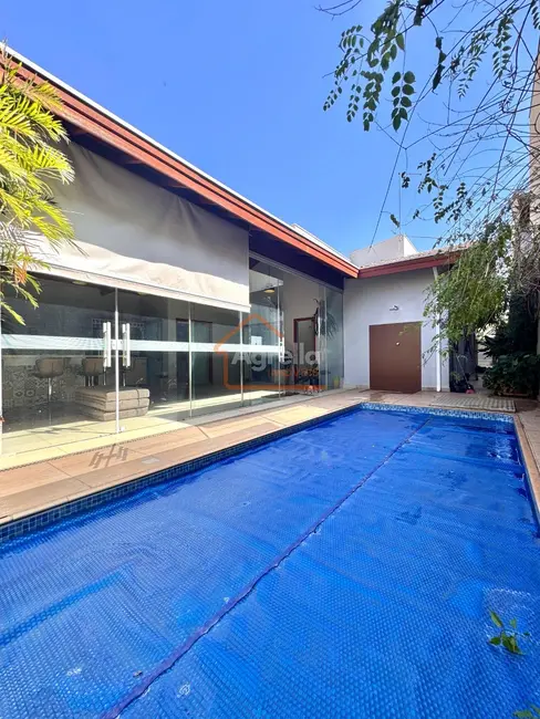 Foto 1 de Casa de Condomínio com 3 quartos à venda, 192m2 em Mogi Mirim - SP