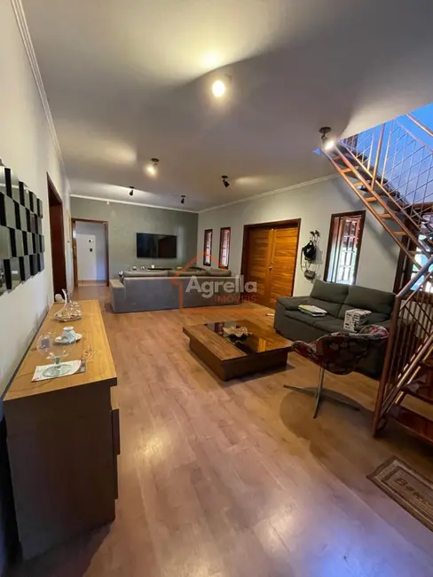 Foto 4 de Chácara com 5 quartos à venda, 620m2 em Chácara São Marcelo, Mogi Mirim - SP