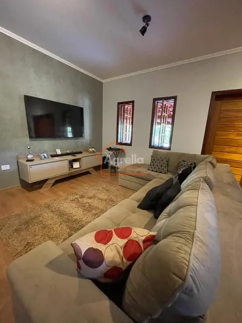 Foto 2 de Chácara com 5 quartos à venda, 620m2 em Chácara São Marcelo, Mogi Mirim - SP